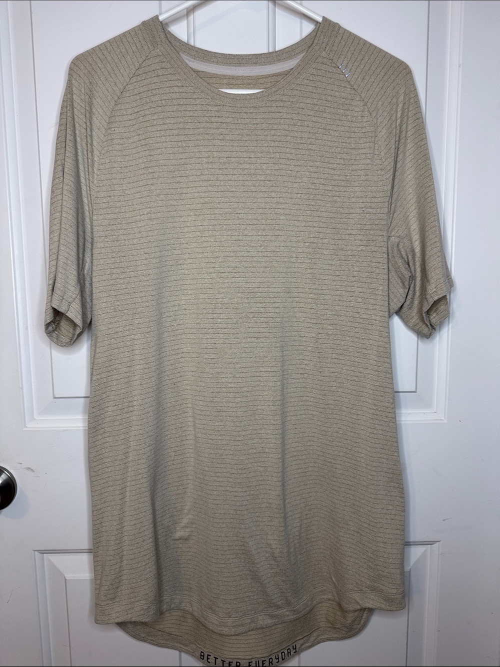 lululemon athletica Men's Short-Sleeve Crew in Light Khaki